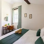 Peaceful Estate With Pool Near Tournon *
