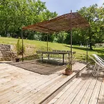 Peaceful Estate With Pool Near Tournon