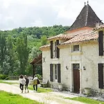 Peaceful Estate With Pool Near Tournon Feriehus