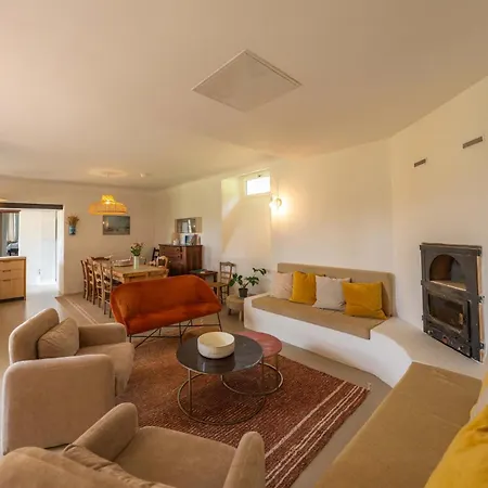 Peaceful Estate With Pool Near Tournon Feriehus Frespech