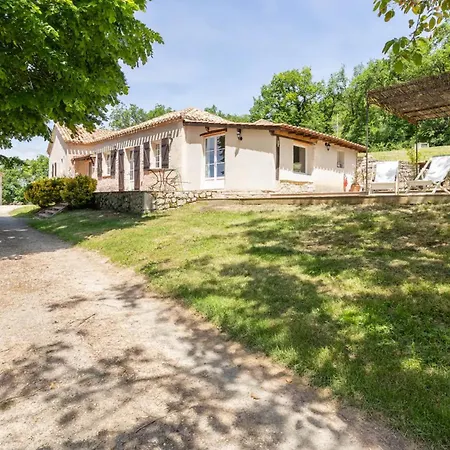 Peaceful Estate With Pool Near Tournon Frespech